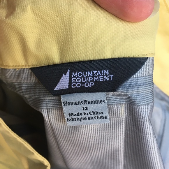 Mountain Equipment Co-op Windbreaker - Picture 2 of 5
